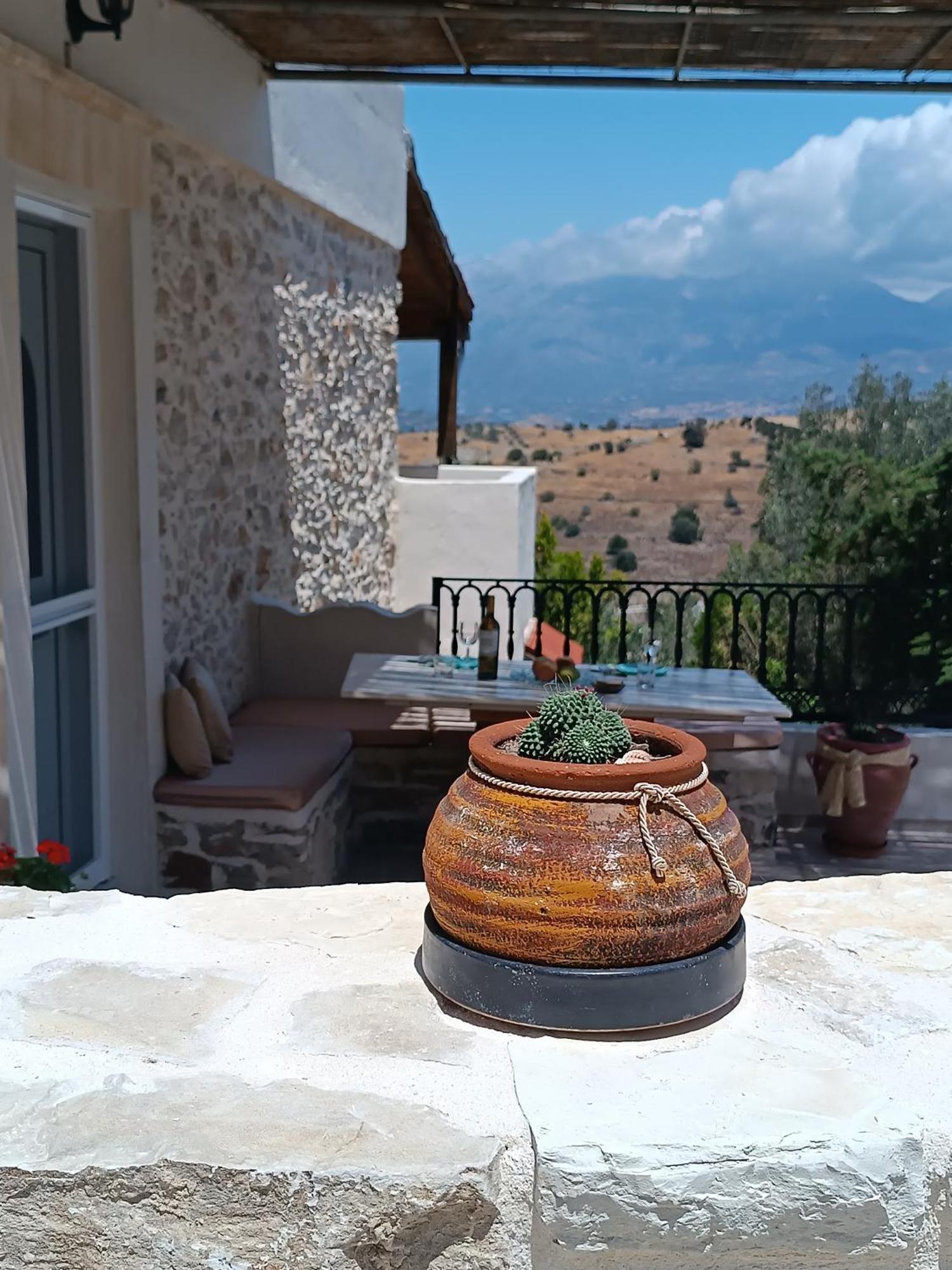 Eirini'S Traditional House Lístaros Exteriér fotografie